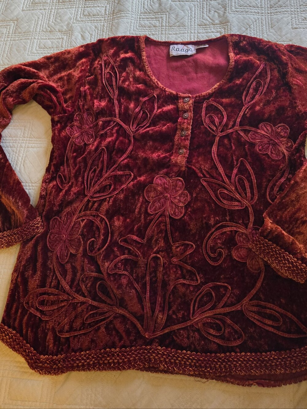 Vintage Crushed Velvet Womens Henley Long Selve Top. Free Size